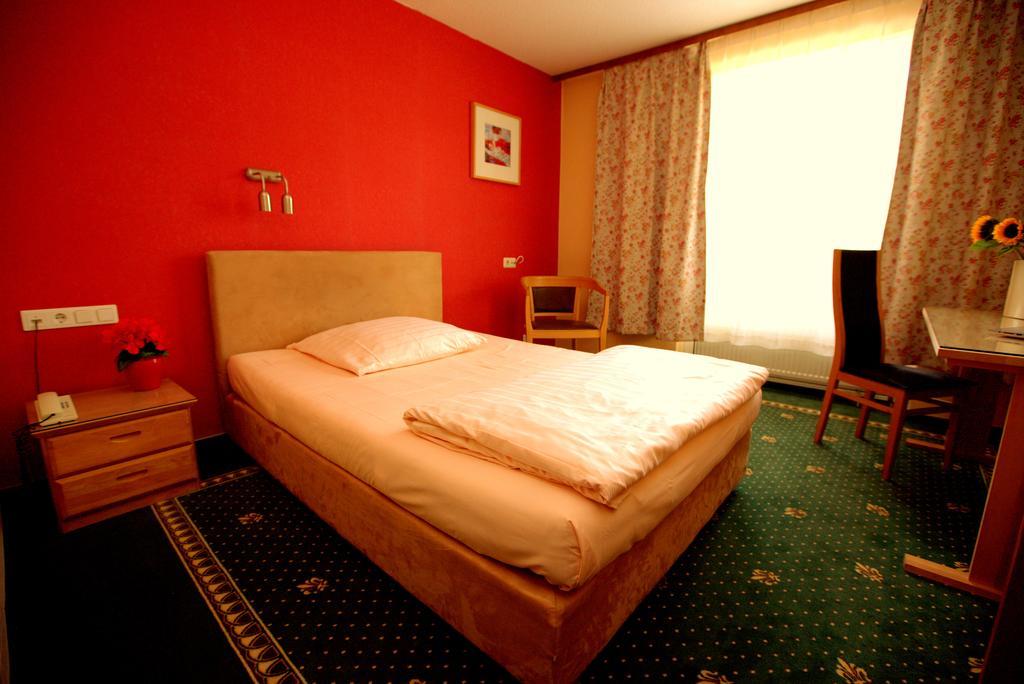 Airport Hotel Walldorf Mörfelden-Walldorf Exterior foto